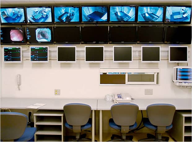 内視鏡部モニター室